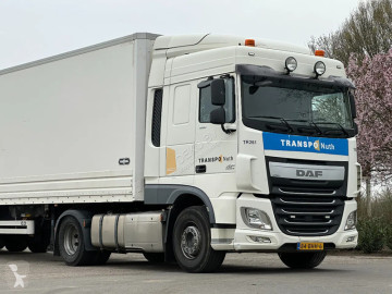 Cabeza tractora DAF