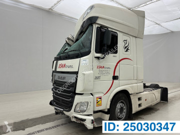 Traktor DAF XF460 Super Space Cab