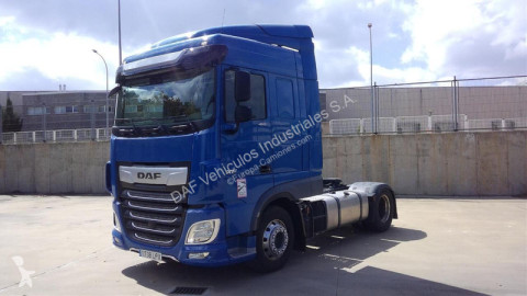 Cabeza tractora DAF