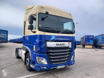 Cabeza tractora DAF