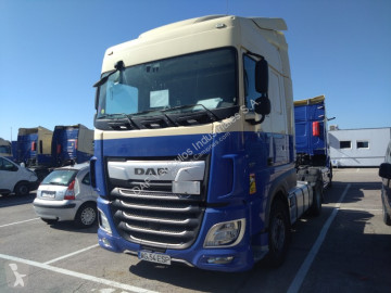 Cabeza tractora DAF