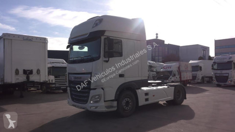 Cabeza tractora DAF