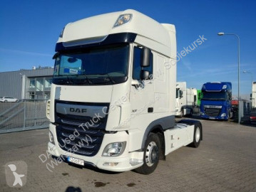 Cabeza tractora DAF