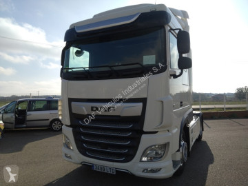 Cabeza tractora DAF
