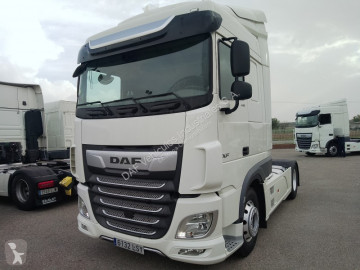 Cabeza tractora DAF