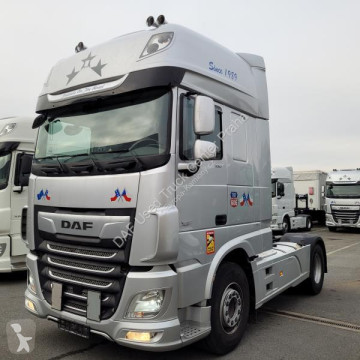Cabeza tractora DAF