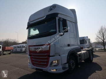 Cabeza tractora DAF