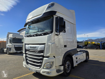 Cabeza tractora DAF