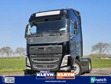 Tracteur Volvo FH 500 LEATHER NAVI SKIRTS