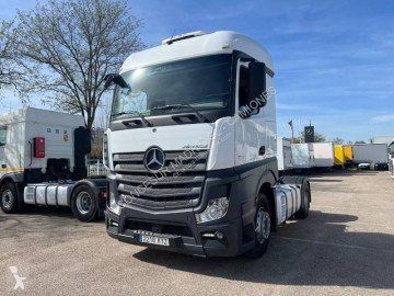 Tracteur Mercedes Actros 1863