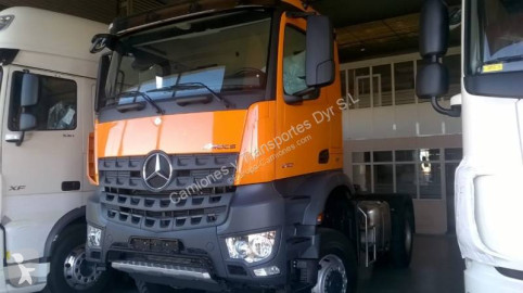 Traktor Mercedes ny