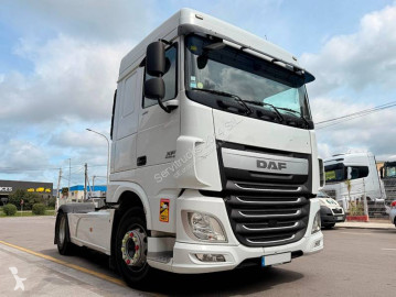 Traktor DAF XF 460