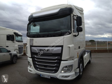Cabeza tractora DAF
