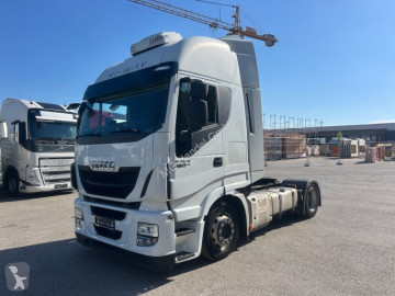 Traktor Iveco