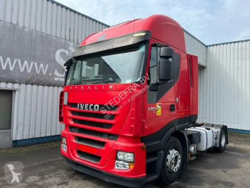Traktor Iveco