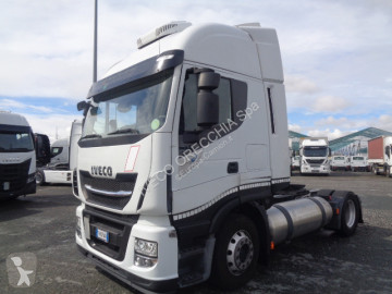 Traktor Iveco