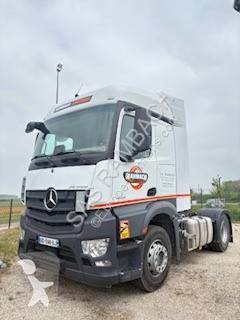 Traktor Mercedes