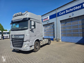 Traktor DAF XF 530 FT
