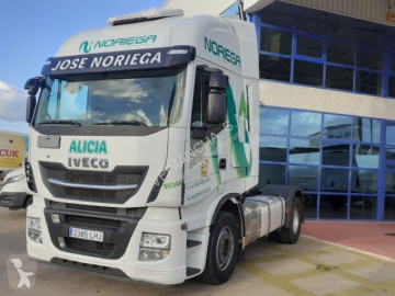 Traktor Iveco