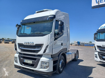Traktor Iveco