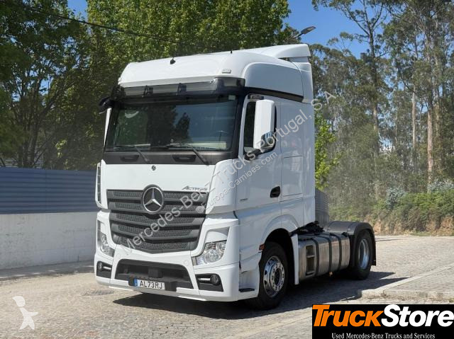Traktor Mercedes 1851