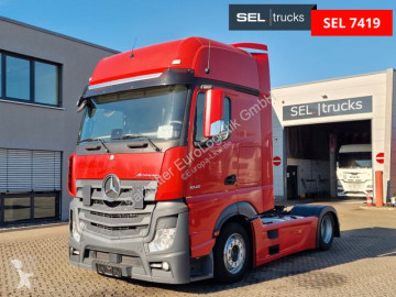 Traktor specialtransport Mercedes
