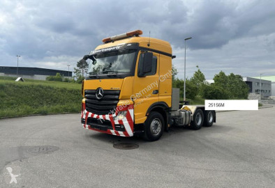 Traktor Mercedes