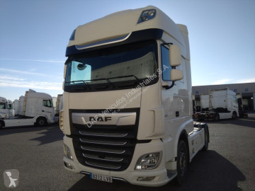 Cabeza tractora DAF