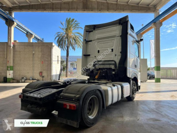 Cabeza tractora Mercedes