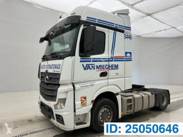 Traktor Mercedes