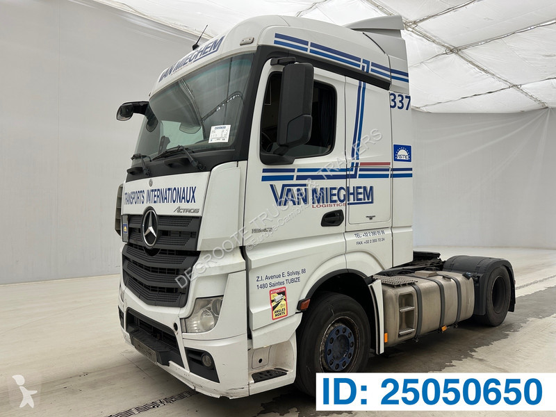Traktor Mercedes 1842