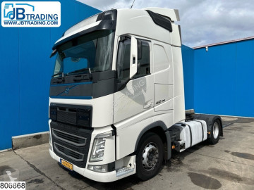 Cabeza tractora Volvo