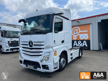 Traktor Mercedes