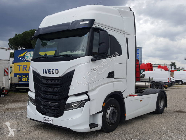 Traktor Iveco S-Way AS440S48T/P