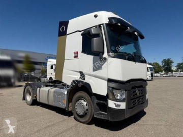 Cabeza tractora productos peligrosos / ADR Renault