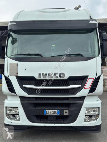 Traktor Iveco