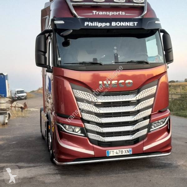 Traktor Iveco