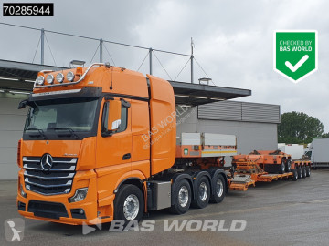 Traktor Mercedes