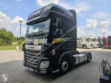 Cabeza tractora DAF