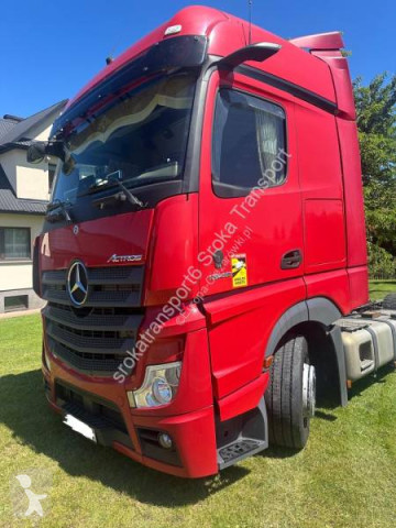 Traktor Mercedes