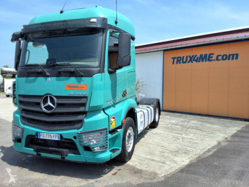 Traktor Mercedes