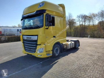 Cabeza tractora DAF