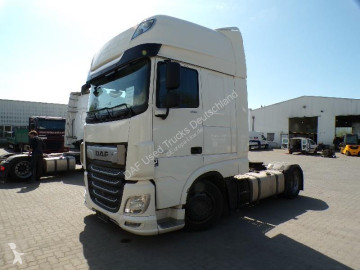 Cabeza tractora DAF