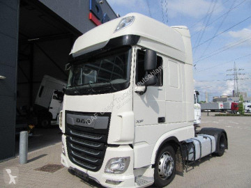 Cabeza tractora DAF