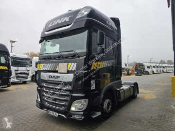 Cabeza tractora DAF