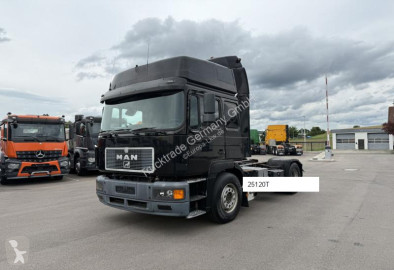 Traktor MAN