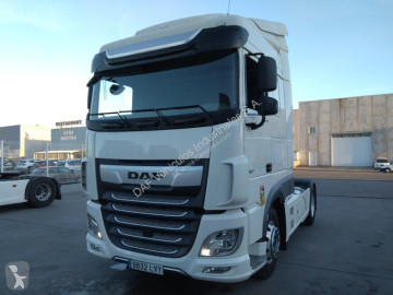 Cabeza tractora DAF