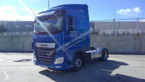 Cabeza tractora DAF