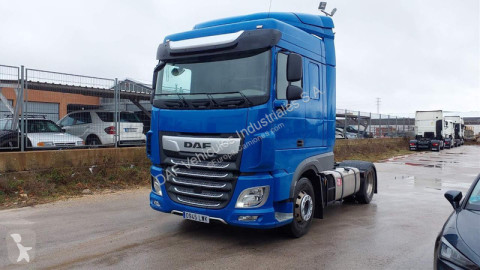 Cabeza tractora DAF