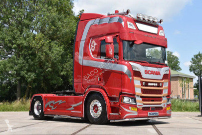 Cabeza tractora Scania